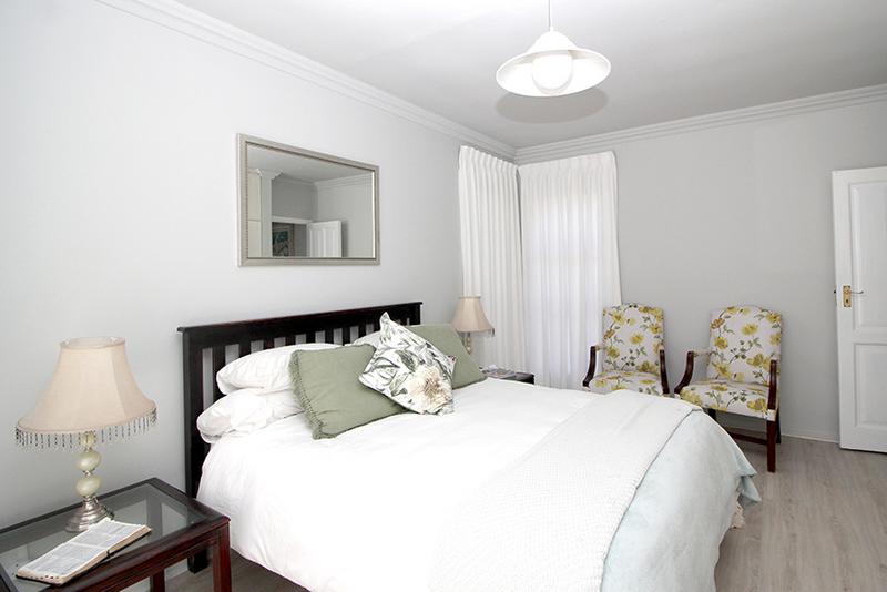 6 Bedroom Property for Sale in Reebok Western Cape